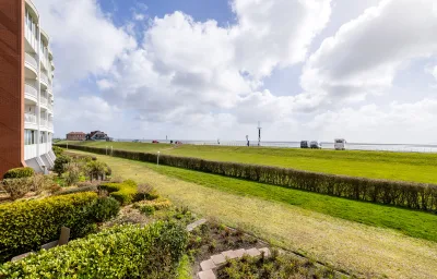 Komfortable Ferienwohnung für 2 am Südstrand mit Wintergarten & Meerblick | Wohnung 12
