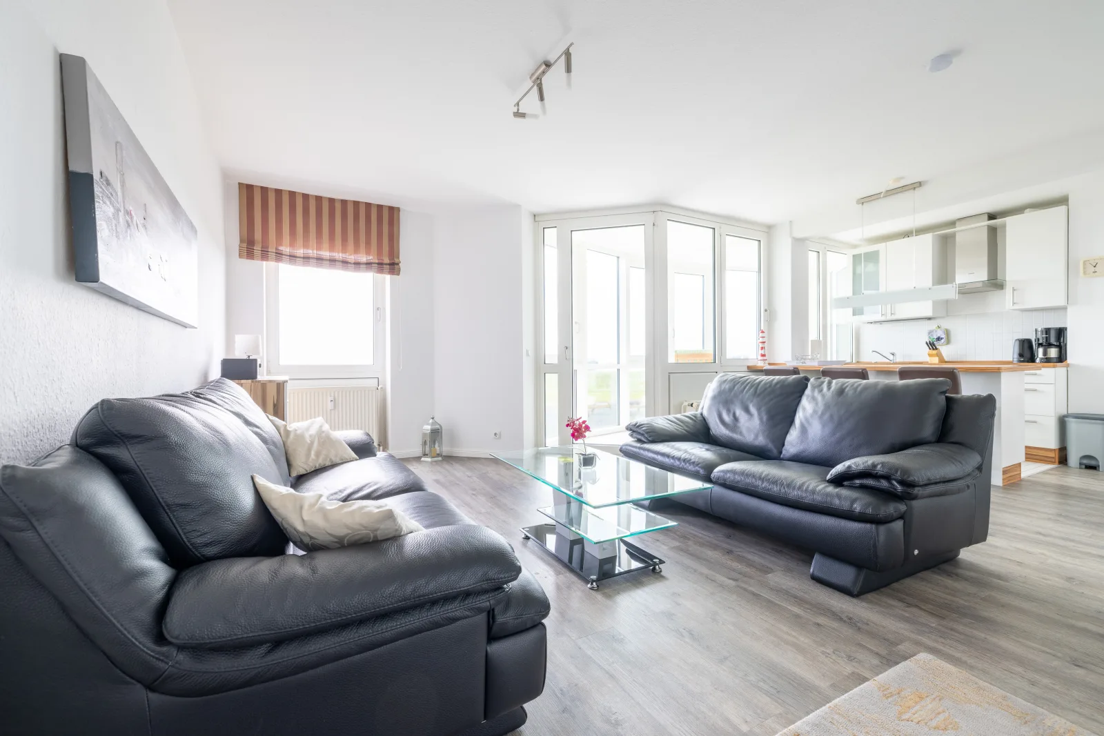 Komfortable Ferienwohnung für 2 am Südstrand mit Wintergarten & Meerblick | Wohnung 12