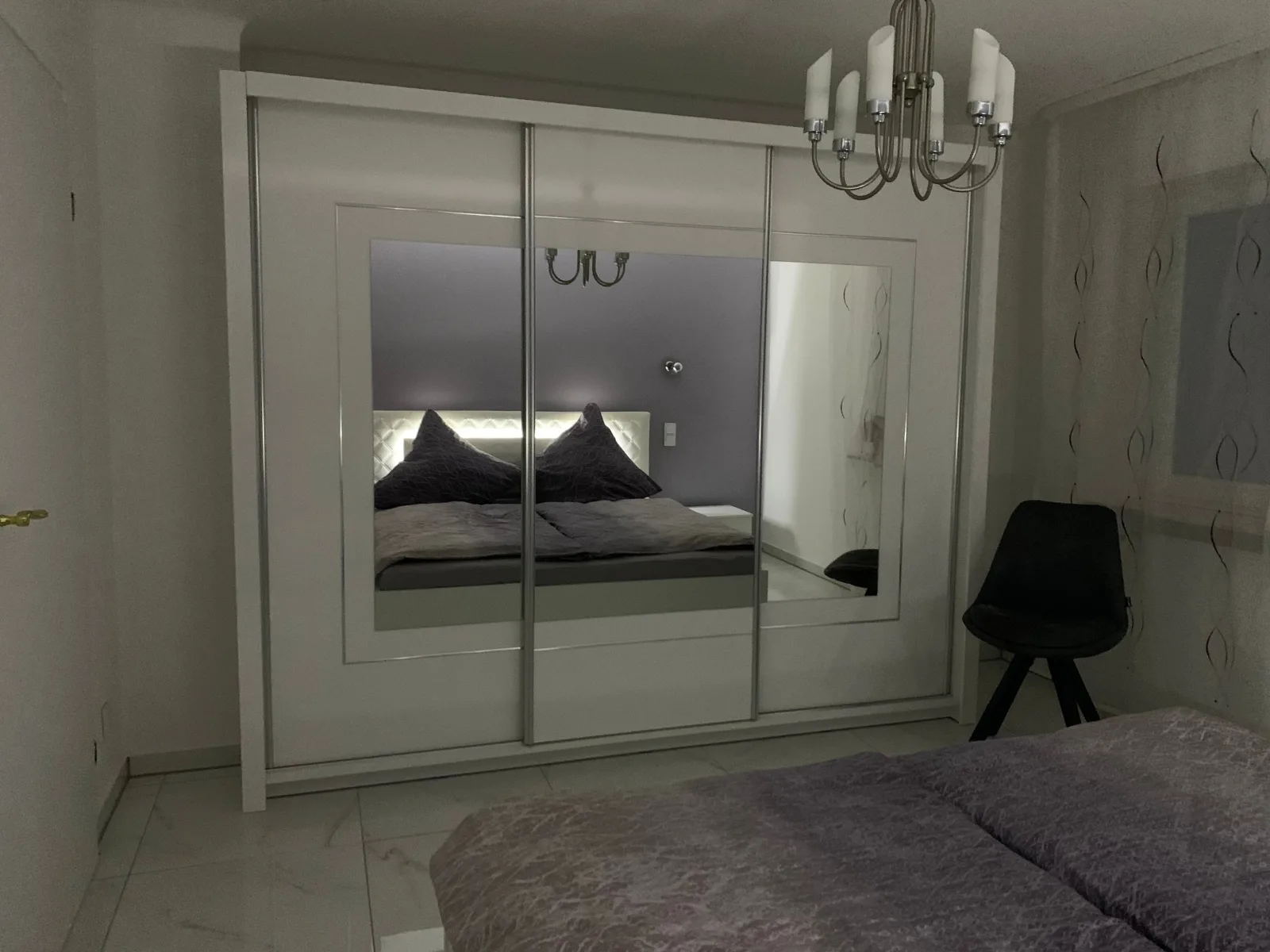 Moderne 2 Zimmer Wohnung mit Vollausstattung