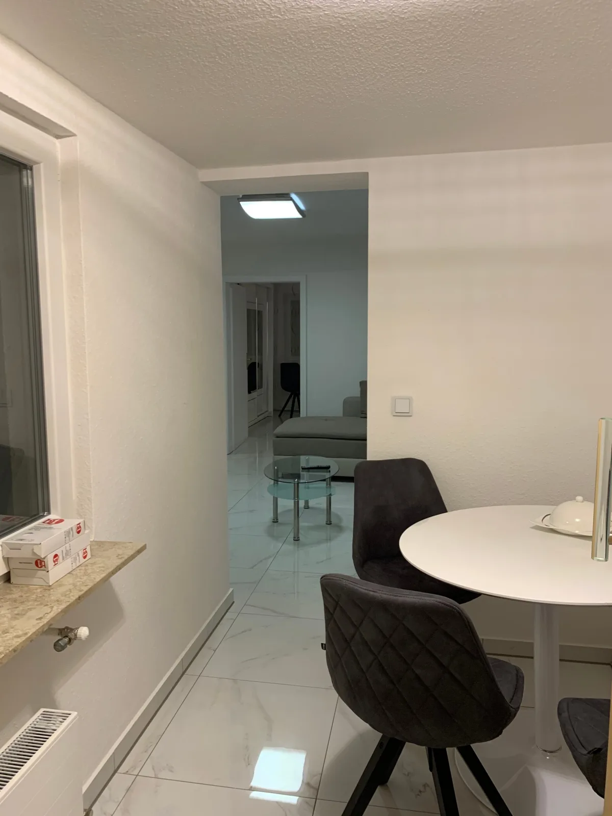Moderne 2 Zimmer Wohnung mit Vollausstattung