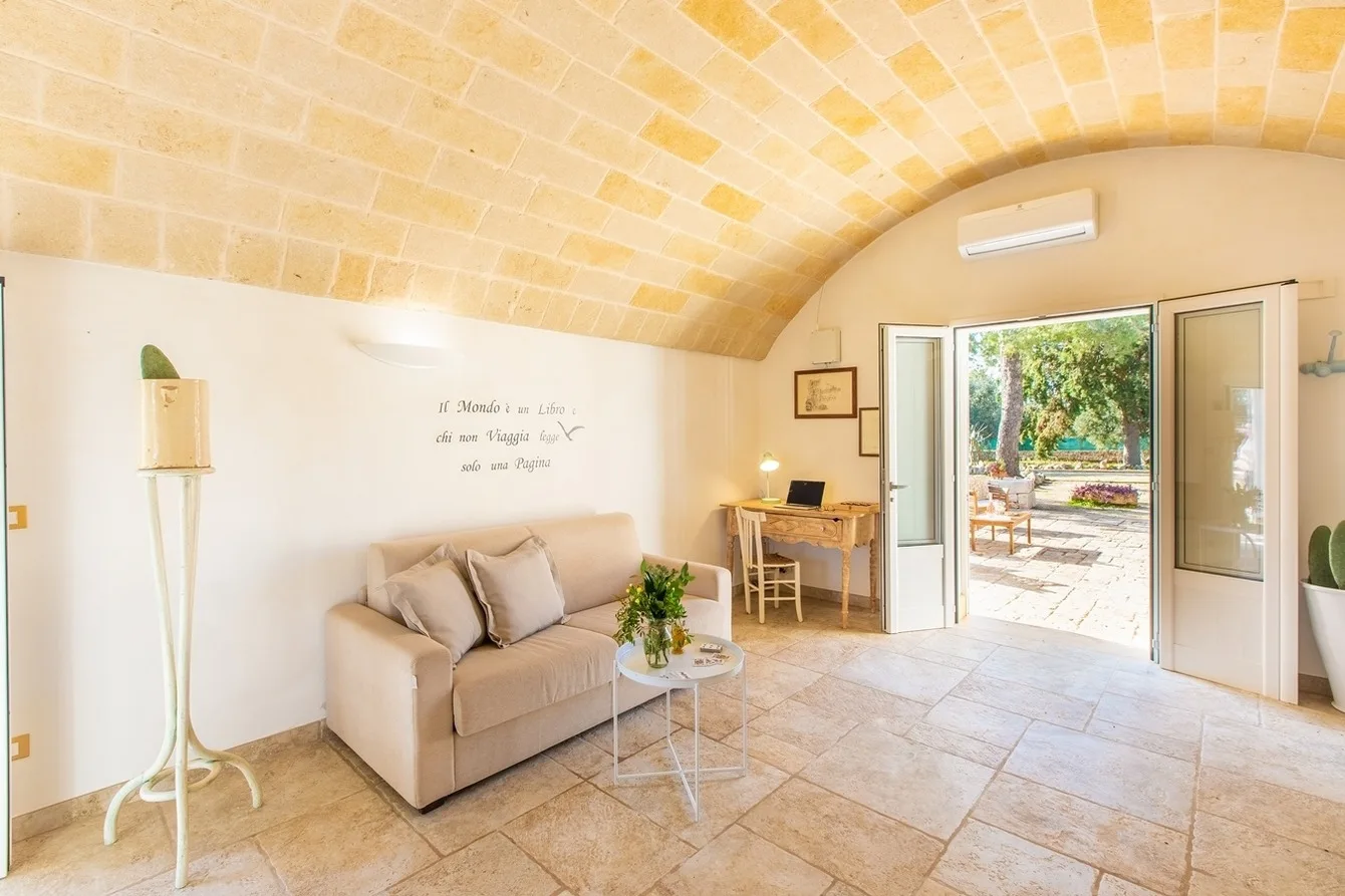 Trullo mit baby pool - internet Starlink