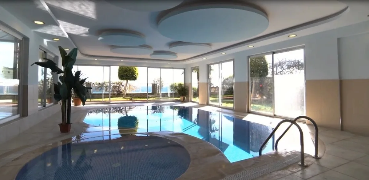 4 N Suite