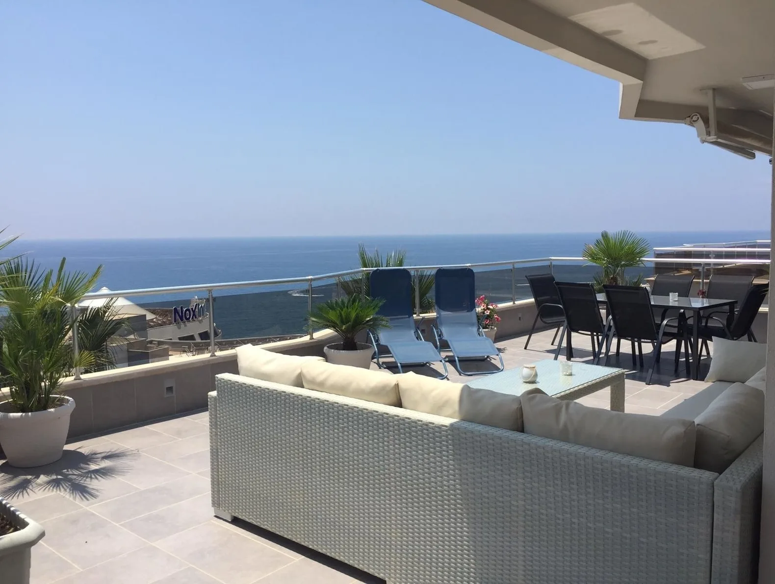 4 N Suite