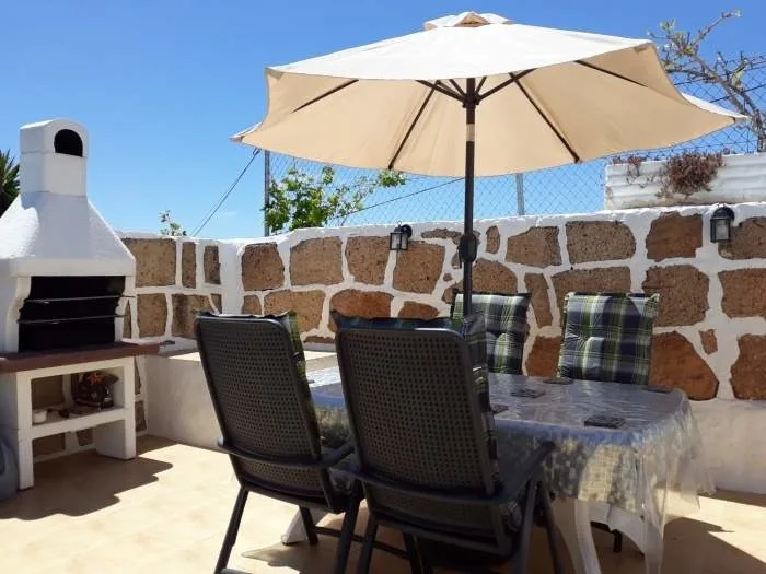 Ferienhaus mit Jacuzzi und Terrasse