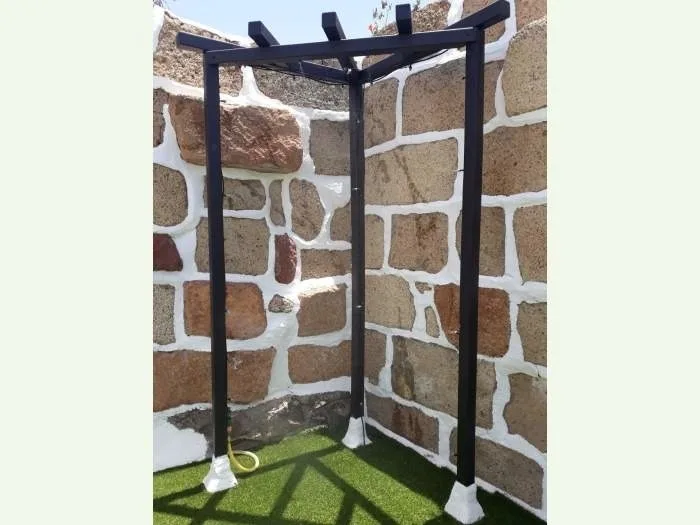 Ferienhaus mit Jacuzzi und Terrasse