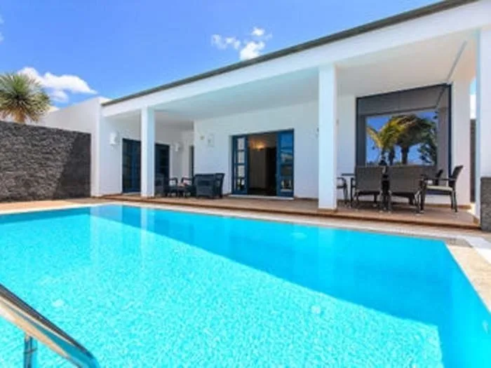 Haus in Playa Blanca mit Pool - F8062