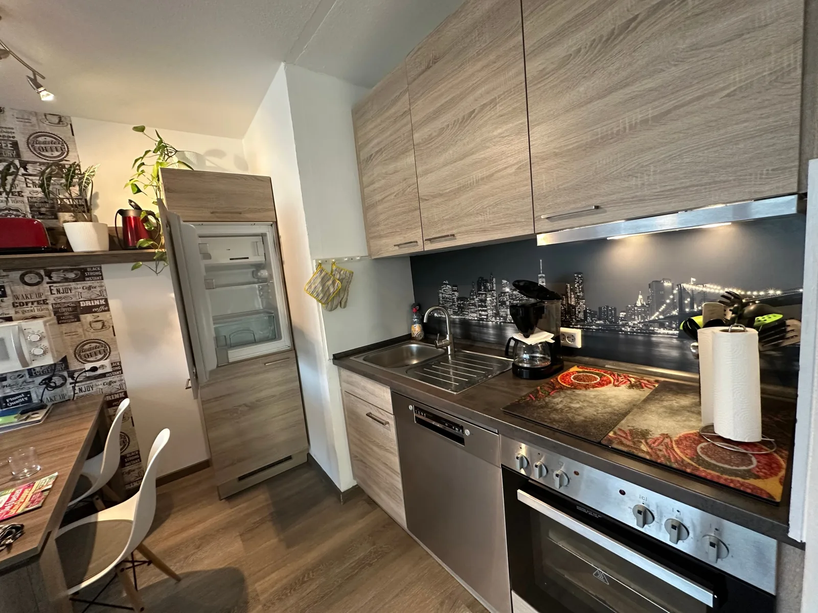 Charmant und modisch, große FeWo mit 6 Betten, WLAN free, 6-145