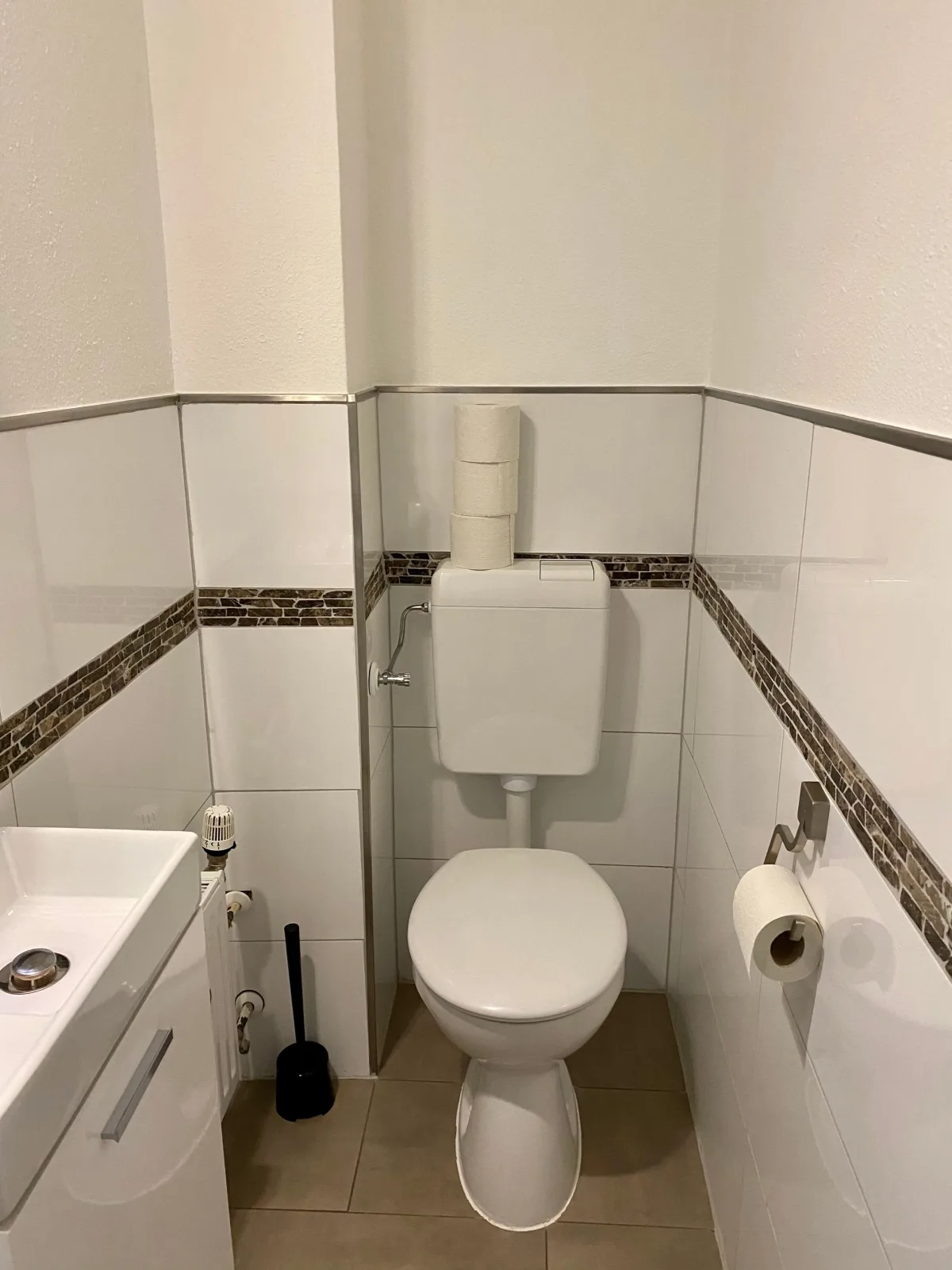 Charmant und modisch, große FeWo mit 6 Betten, WLAN free, 6-145