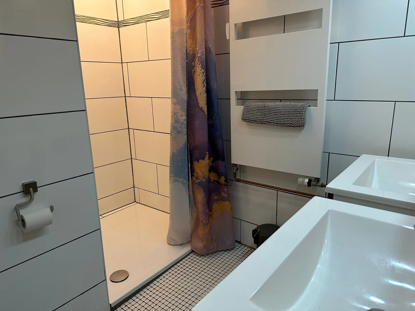 Elegant und fancy große FeWo mit 6 Betten, WLAN free,  6-144