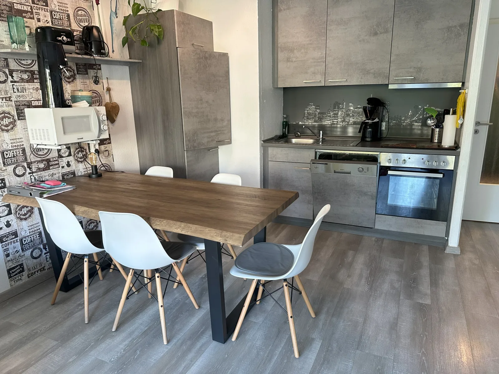 Elegant und fancy große FeWo mit 6 Betten, WLAN free,  6-144