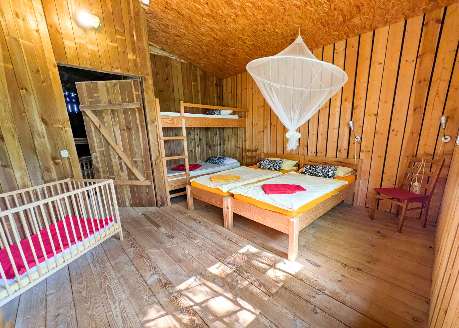 Scheune Landliebe in Holz und Lehm