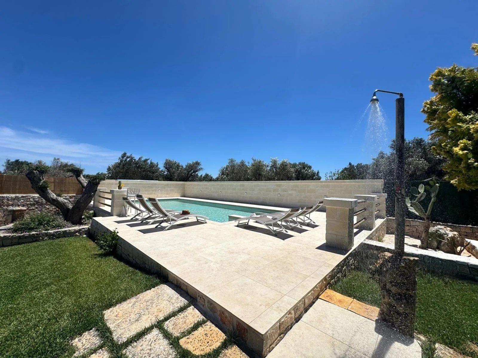 Trullo Suenn mit pool
