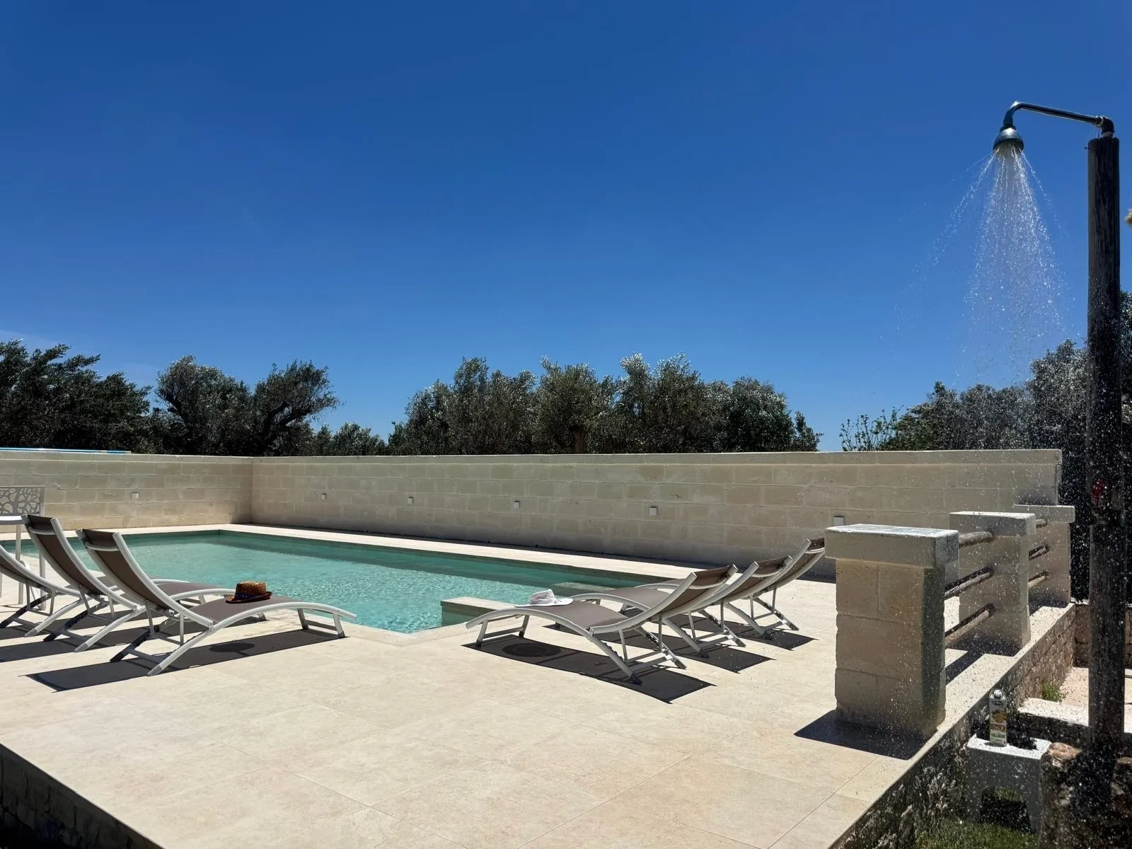 Trullo Suenn mit pool