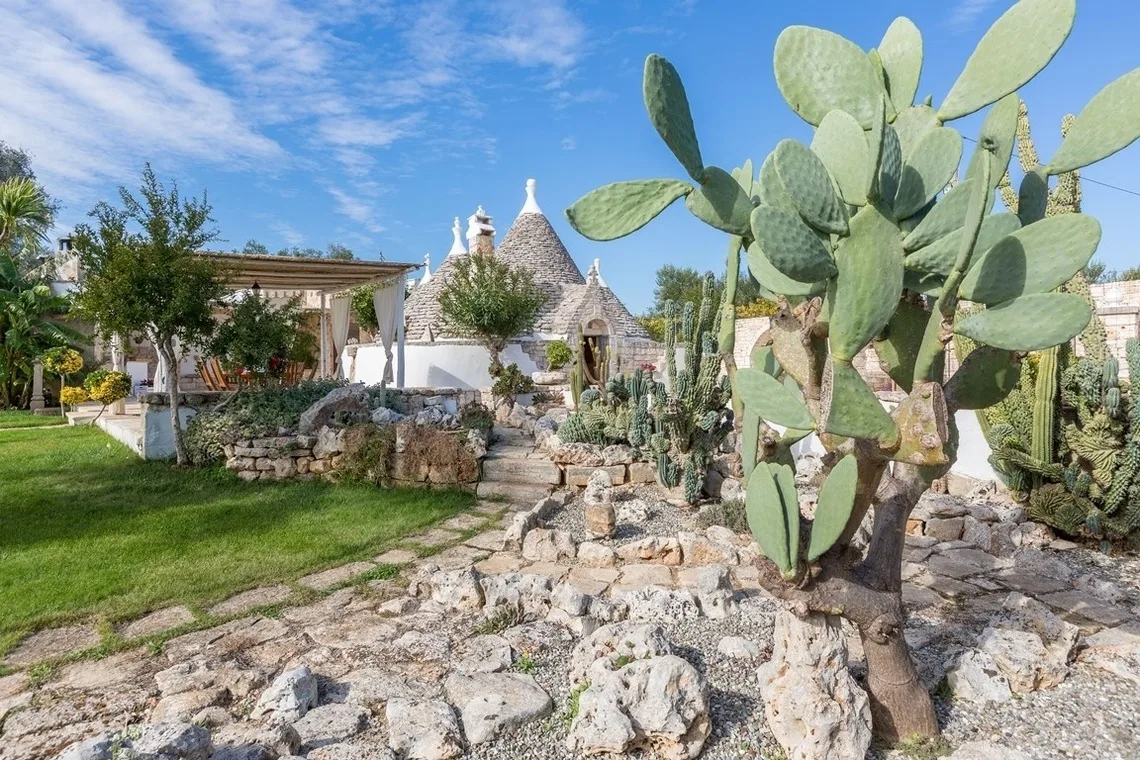 Trullo Suenn mit pool