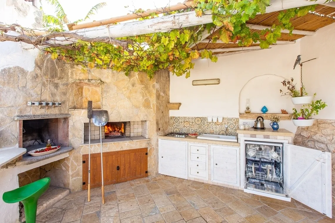 Trullo Suenn mit pool