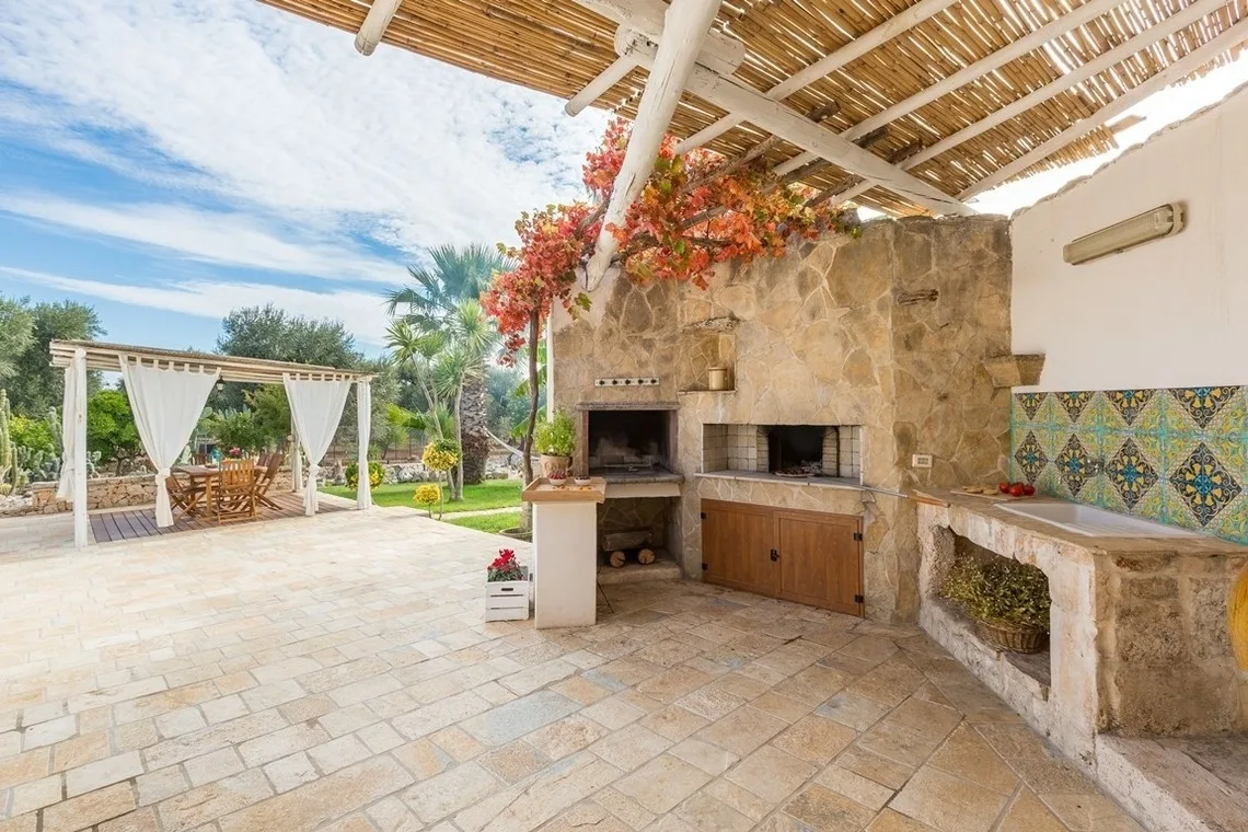 Trullo Suenn mit pool