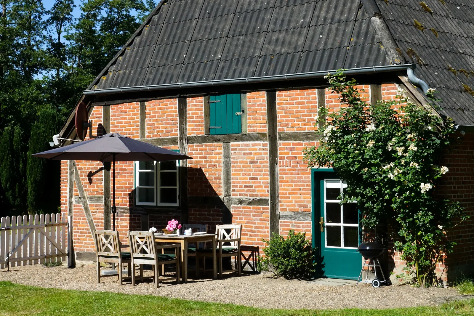Kätchen am Schlossgraben - Schloss Gelting