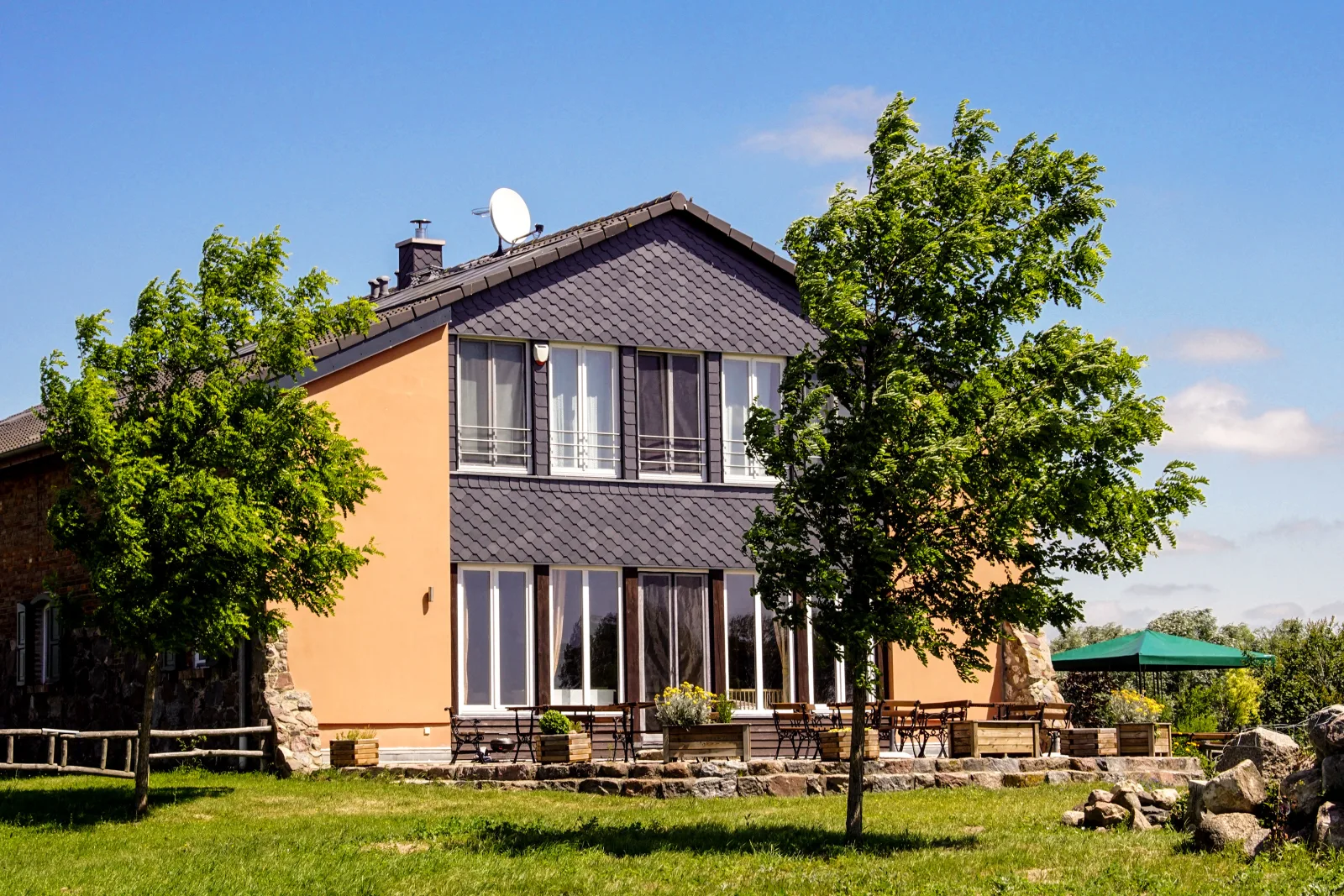 Großzügiges Ferienhaus für Familien & Gruppen - Vorwerk Seehausen in Oberuckersee Uckermark