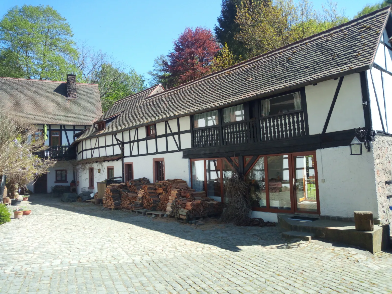 Bachgeflüster  2,5 Zimmer mit Terrasse direkt am Bach, maximal für 2 Erw.+2Kinder, Grillplatz,