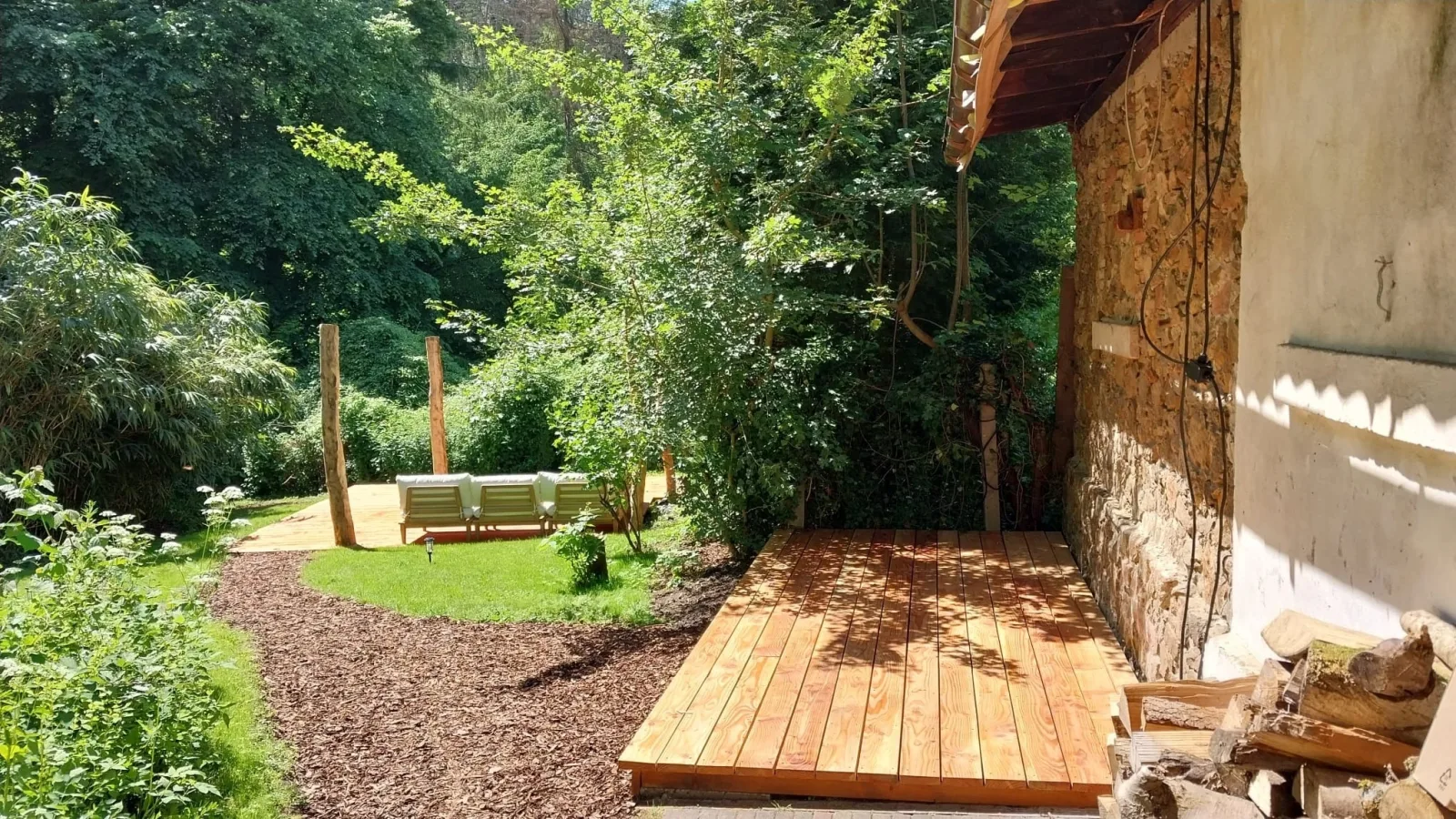 Bachgeflüster  2,5 Zimmer mit Terrasse direkt am Bach, maximal für 2 Erw.+2Kinder, Grillplatz,