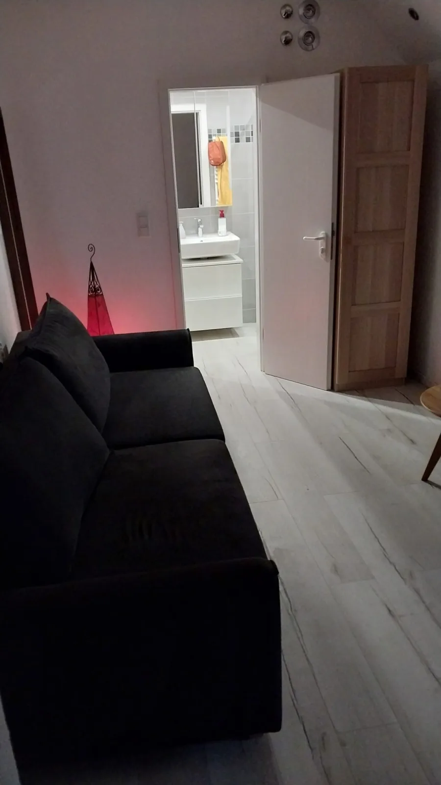 Bachgeflüster  2,5 Zimmer mit Terrasse direkt am Bach, maximal für 2 Erw.+2Kinder, Grillplatz,