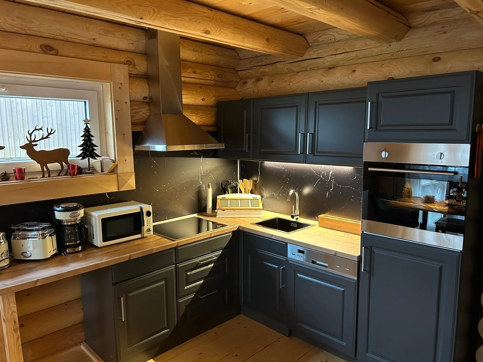 Hahnenkleer Hütte Traumzeit