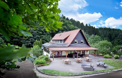 Tolles Ferienhaus für 16 Personen im Westerwald mit Sauna, Whirlpool, Kino und Bar