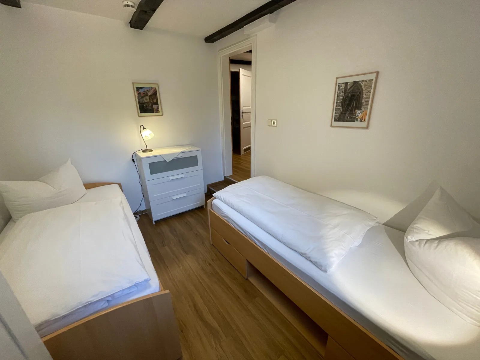 Apartment (No12) mit zwei Schlafzimmern und Wohnküche