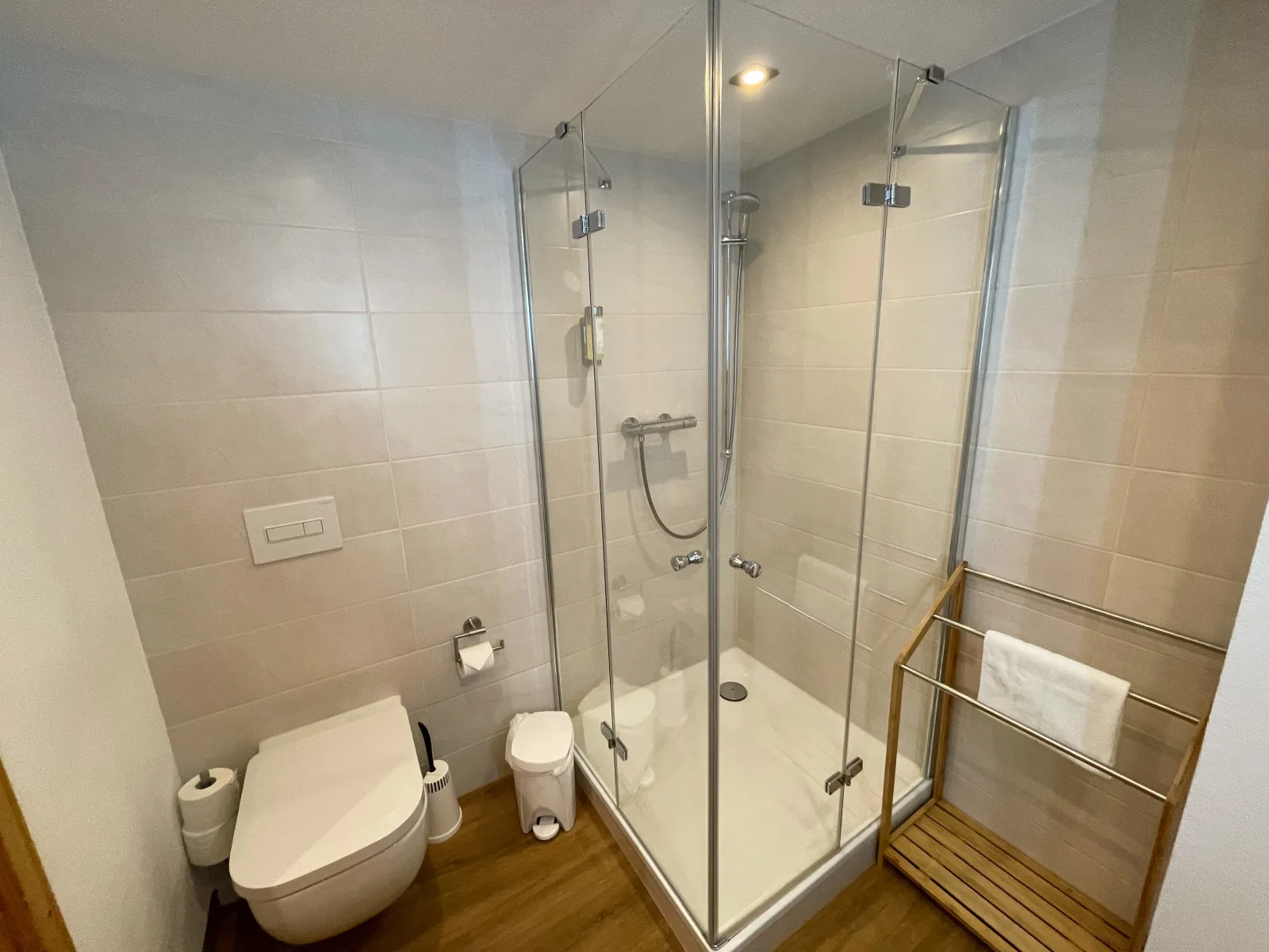 Apartment (No12) mit zwei Schlafzimmern und Wohnküche