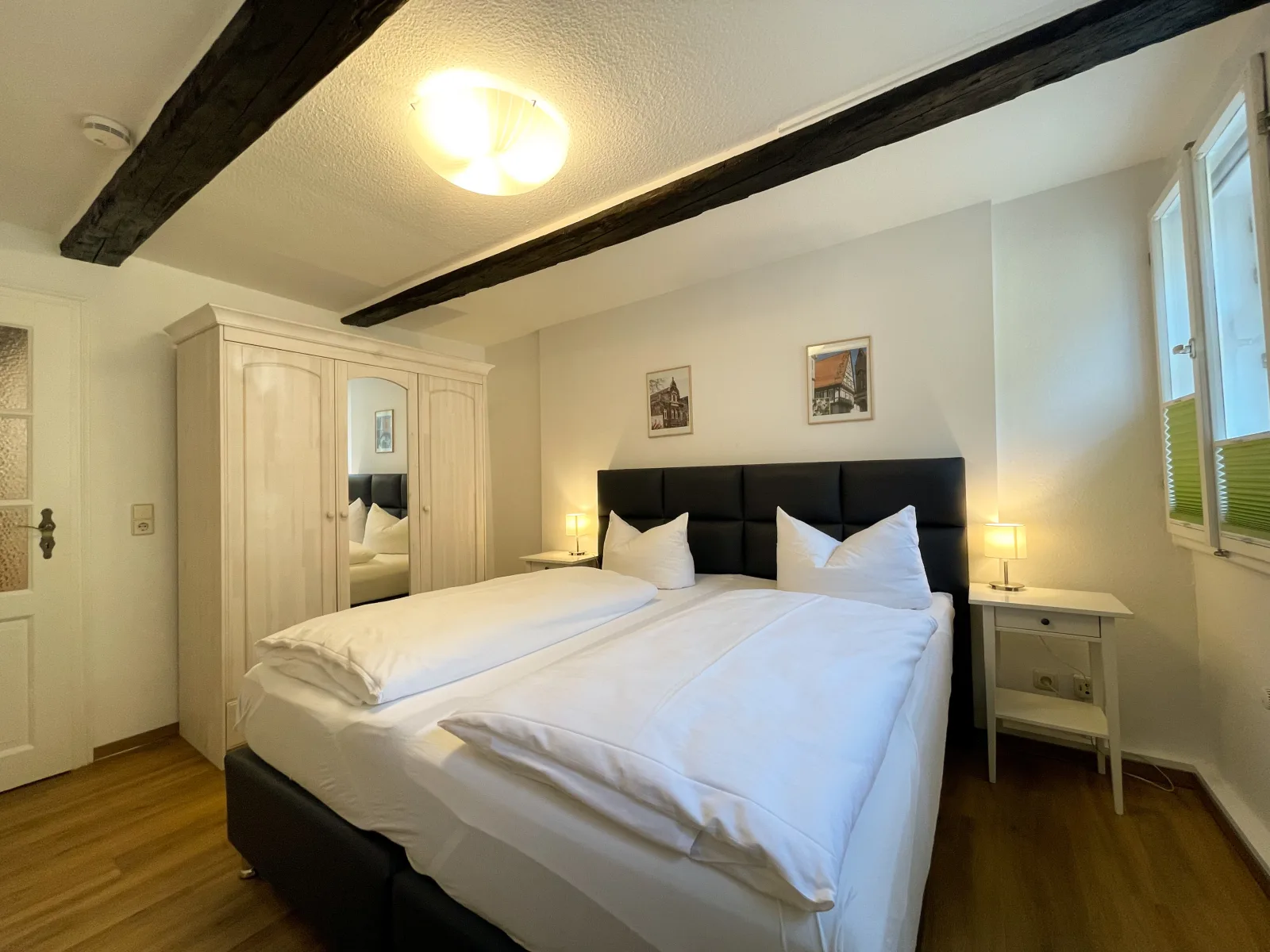 Apartment (No12) mit zwei Schlafzimmern und Wohnküche