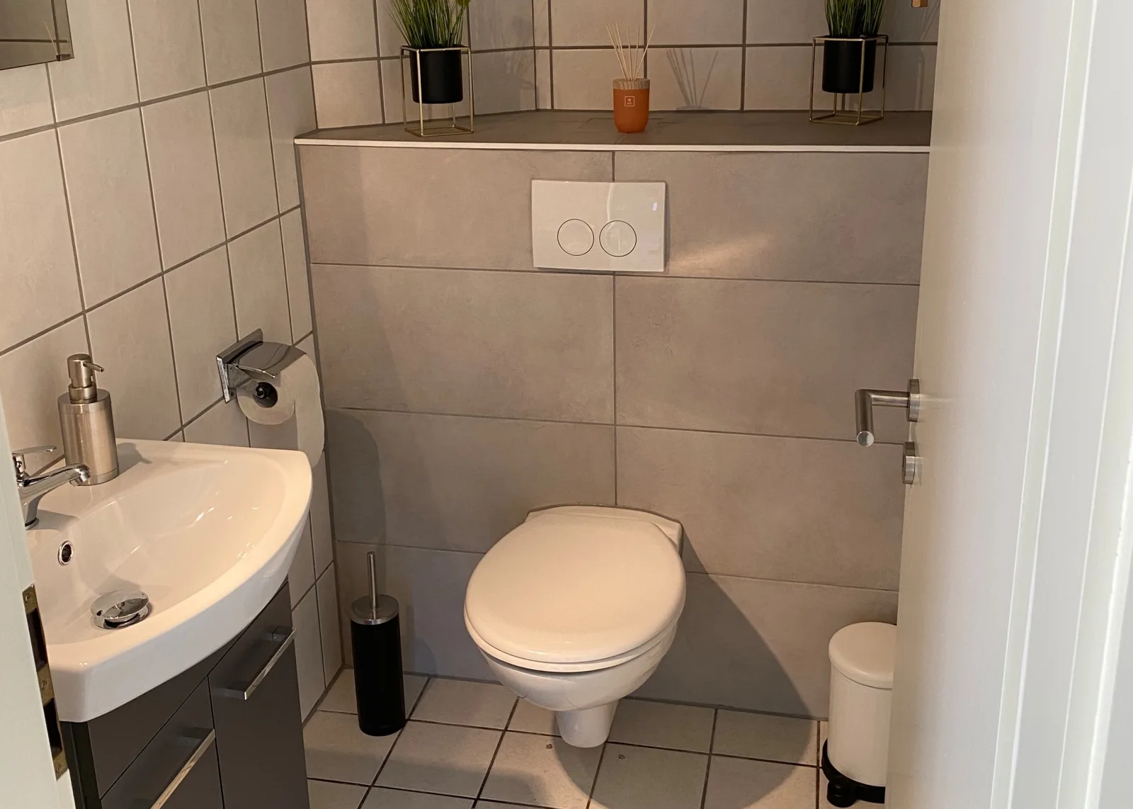 Die kleine Lodge, freistehend, direkte Waldlage, Terrasse, Garten, Grill, WLAN