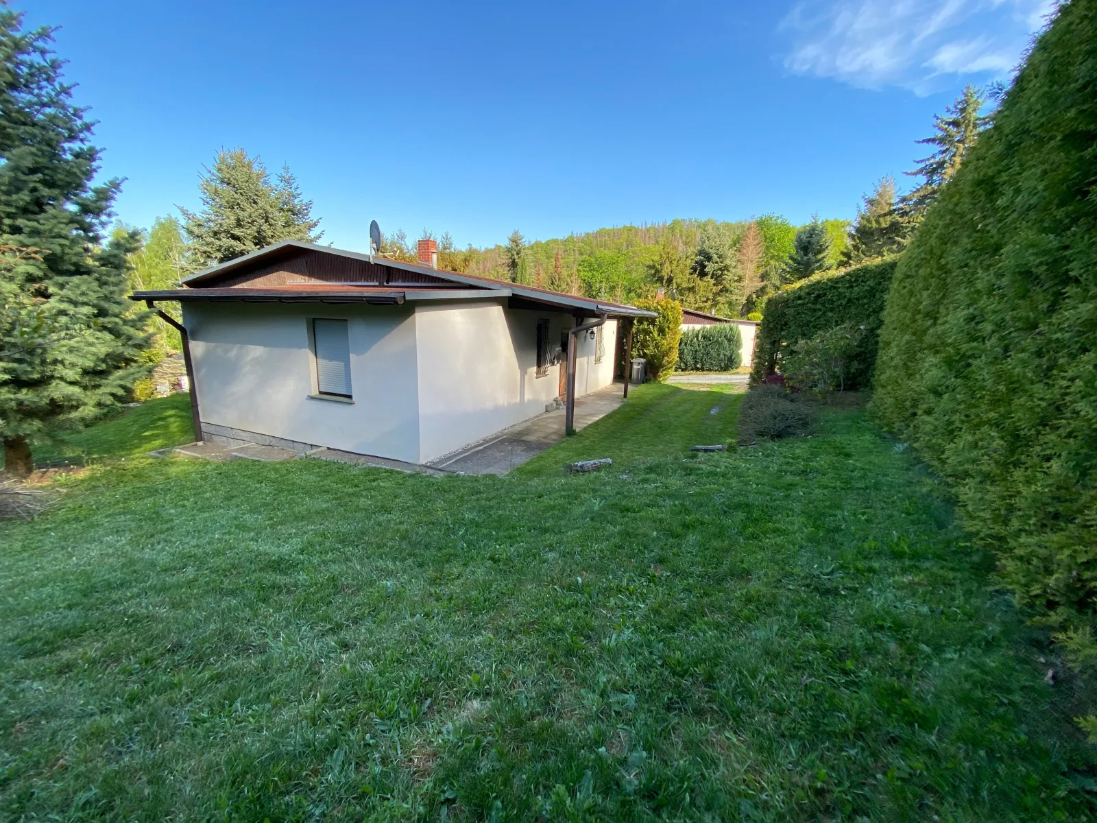 Die kleine Lodge, freistehend, direkte Waldlage, Terrasse, Garten, Grill, WLAN