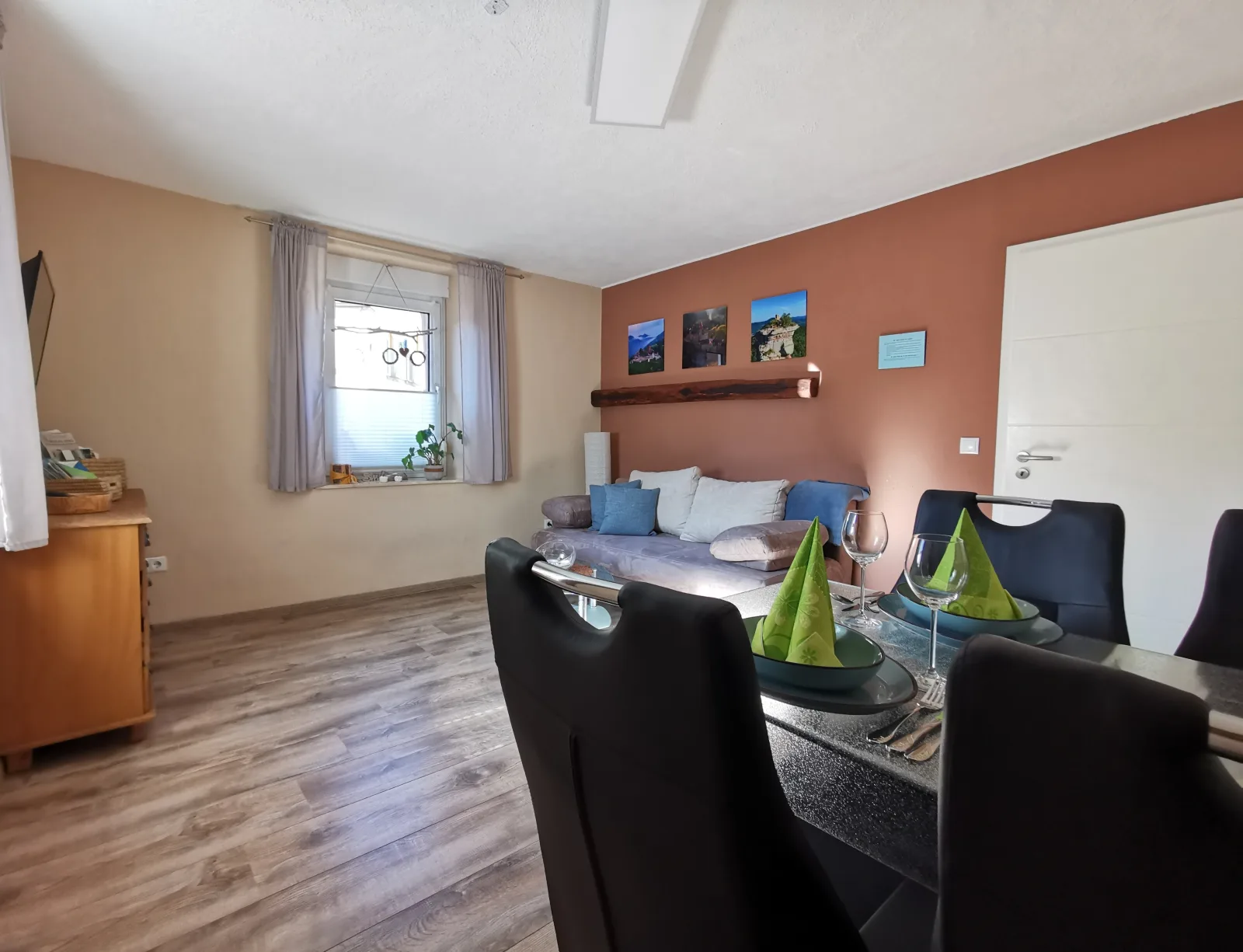 Ferienwohnung im Erdgeschoss direkt am Rad- und Spazierweg
