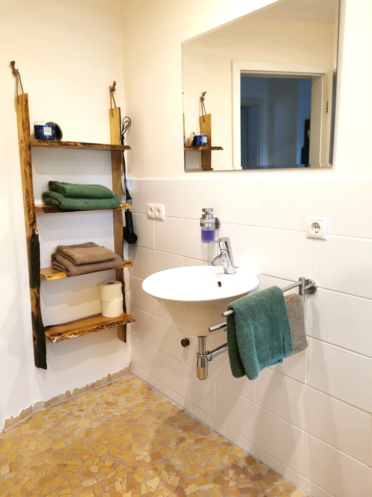 Ferienwohnung im Erdgeschoss direkt am Rad- und Spazierweg