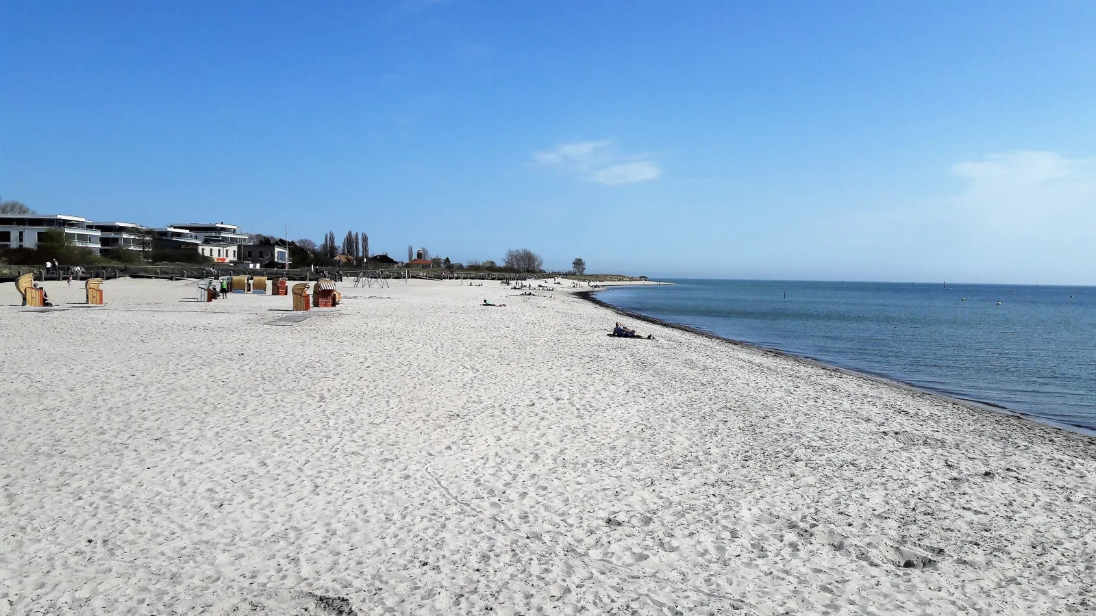 Fewo Muschelgetuschel im Prinz Hamlet - Pool und direkte Strandlage
