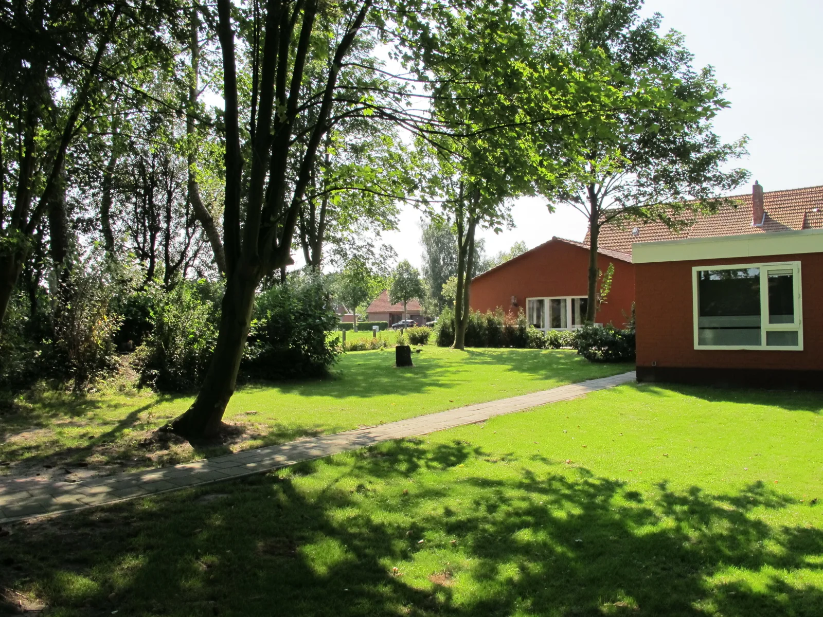 Tolles Ferienhaus für 18 Personen in Ostfriesland mit Kino, Bar, Sauna und Whirlpool