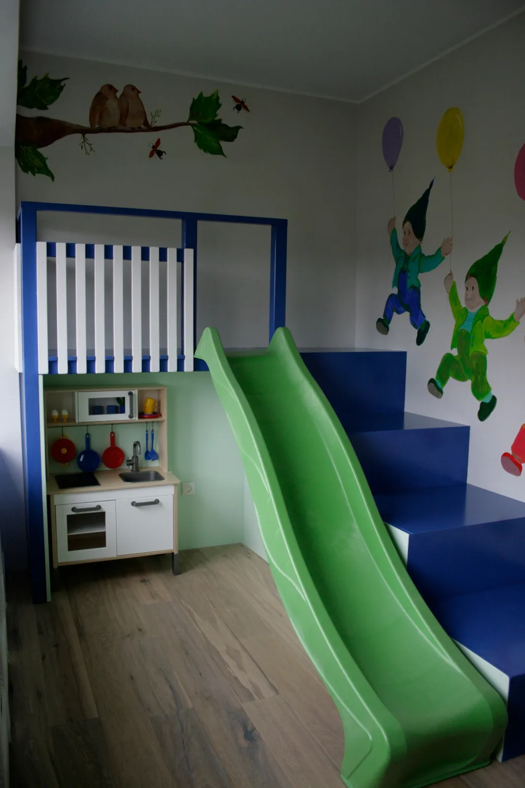 Tolles Ferienhaus für 18 Personen in Ostfriesland mit Kino, Bar, Sauna und Whirlpool