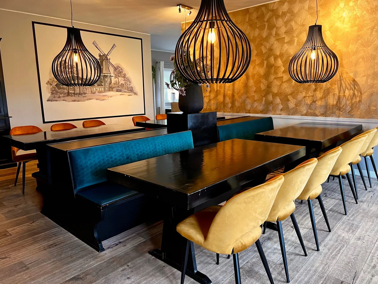 Tolles Ferienhaus für 18 Personen in Ostfriesland mit Kino, Bar, Sauna und Whirlpool