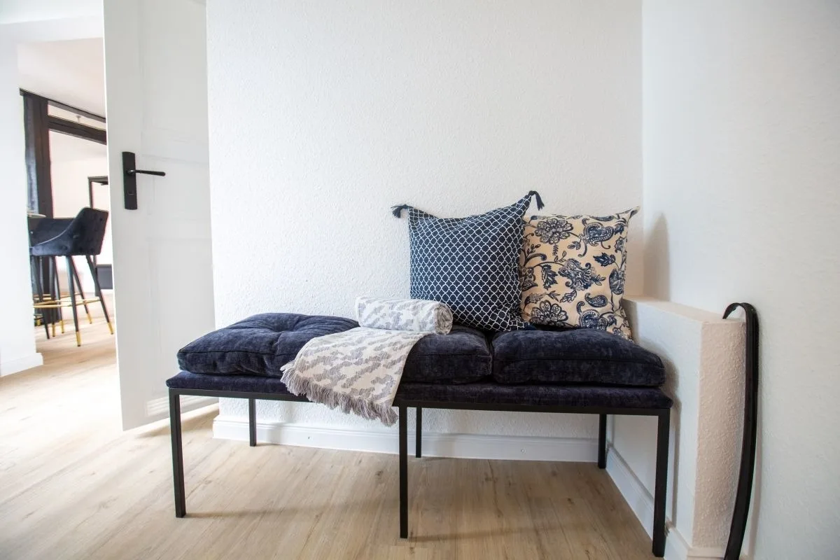 Apartment No.6