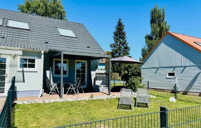 Ferienhaus Usedom Familie Stopp Haus 24 (hundefreundlich eingezäunt)