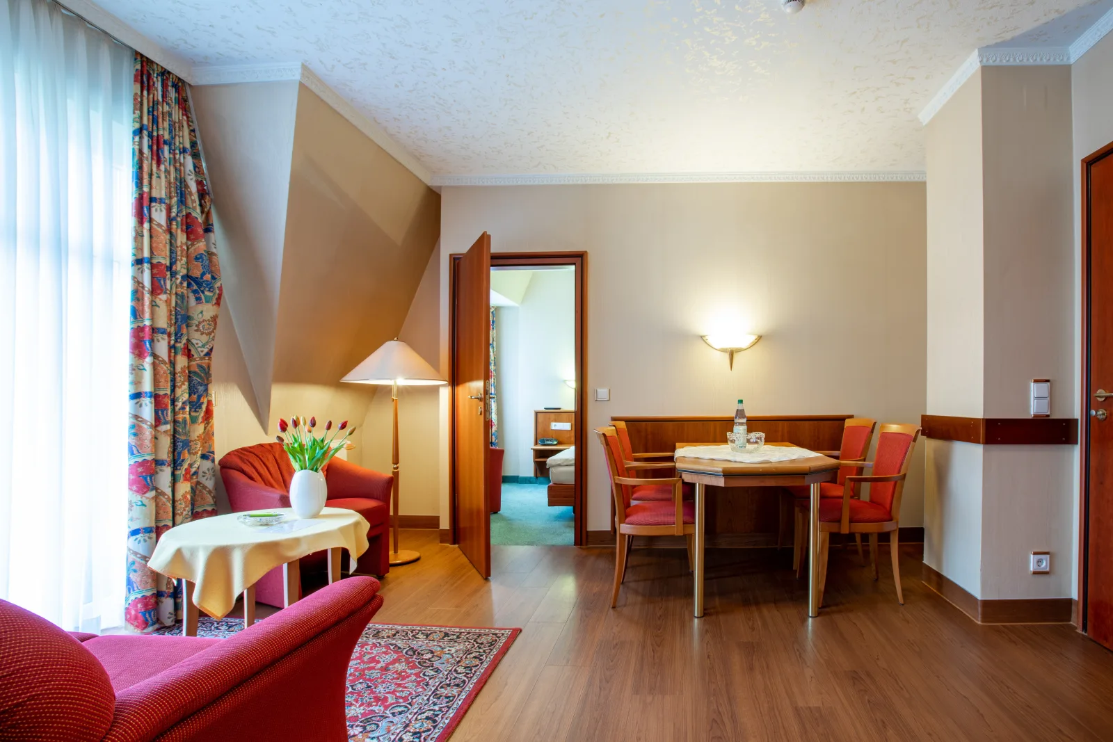 2 Raum Apartment großer Balkon