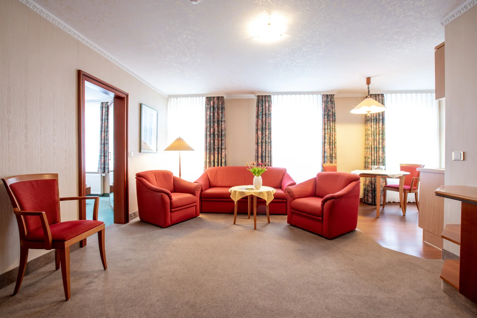 2 Raum Apartment großer Balkon