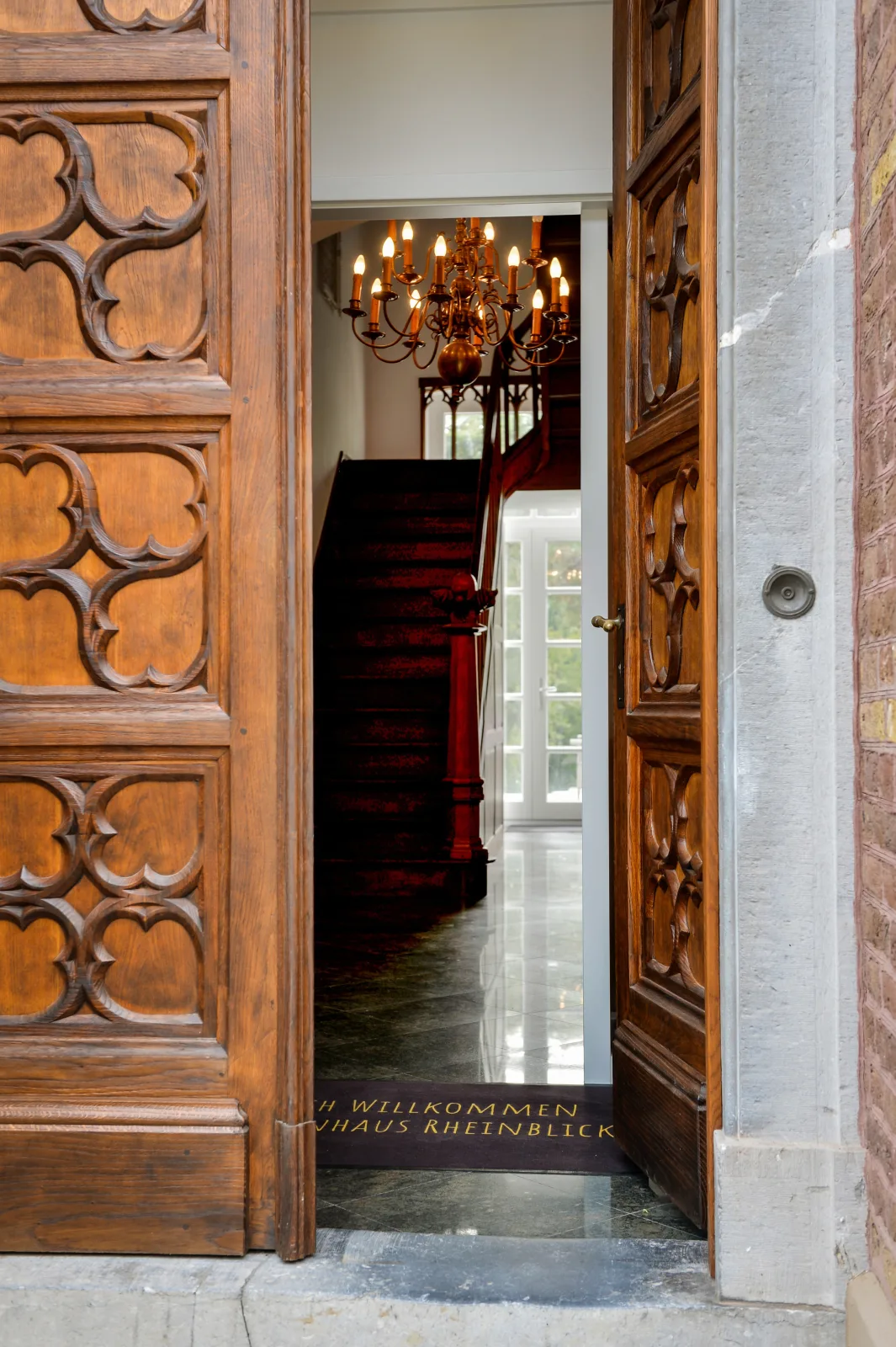 Tor-Apartment im Herrenhaus Rheinblick