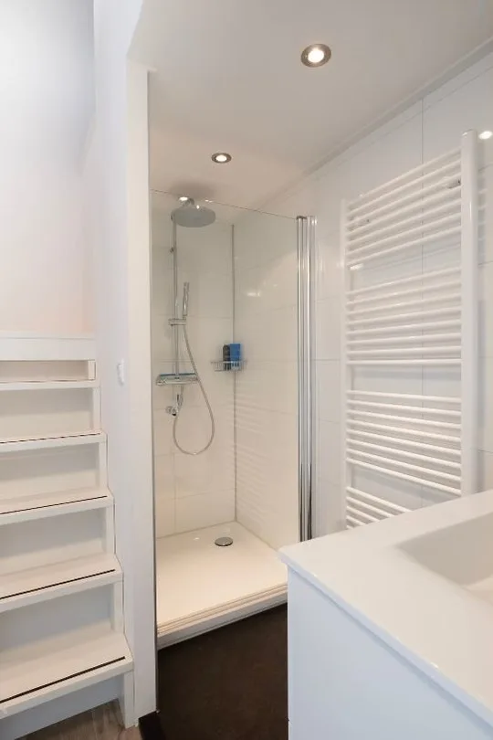 Lifestyle Cube mit Dachterrasse. Meerblick und Strand