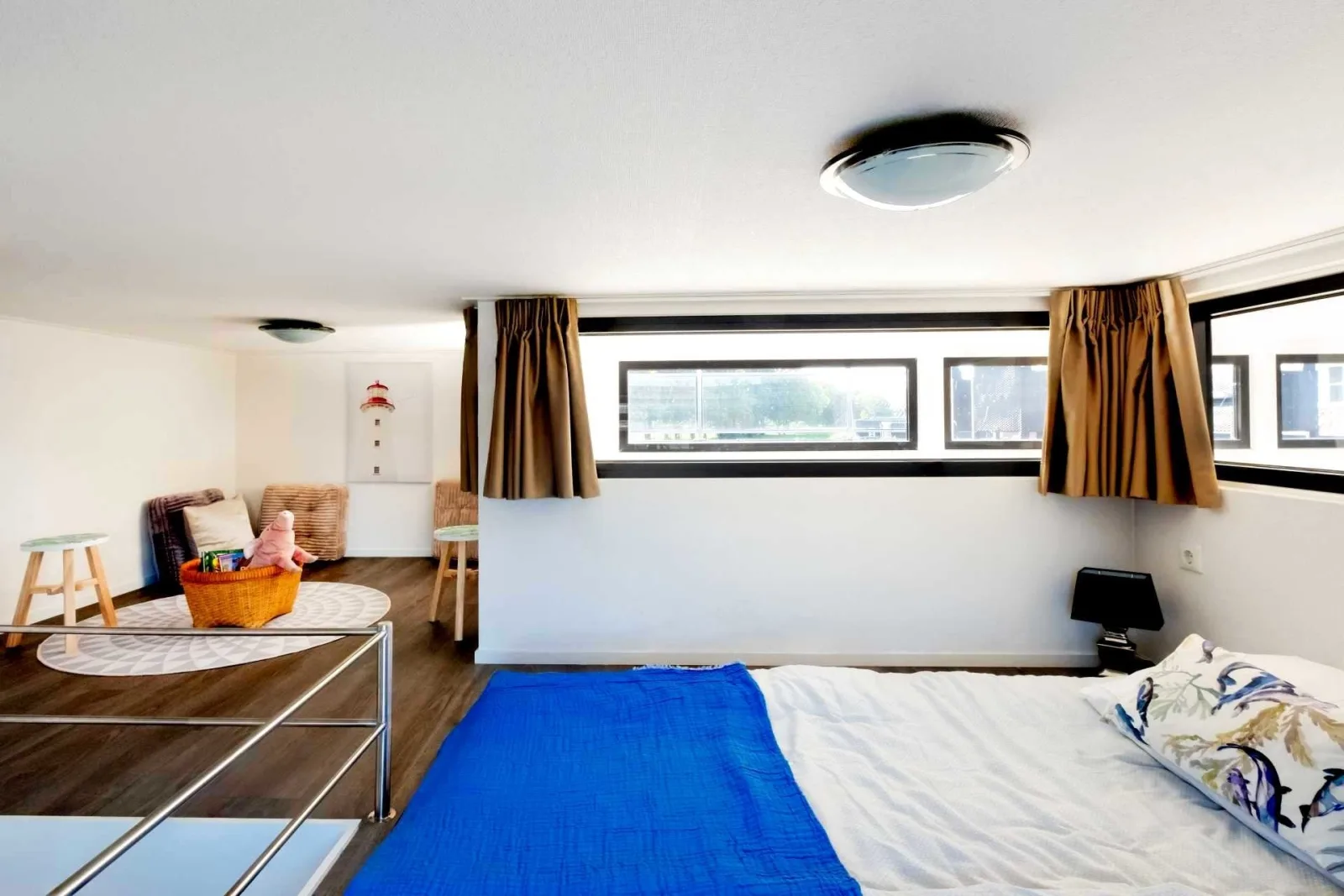 Elite Cube mit Dachterrasse. Meerblick und Strand