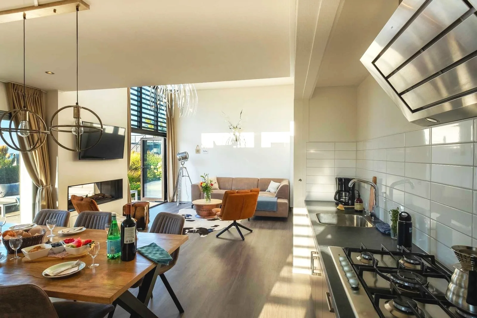 Elite Cube mit Dachterrasse. Meerblick und Strand