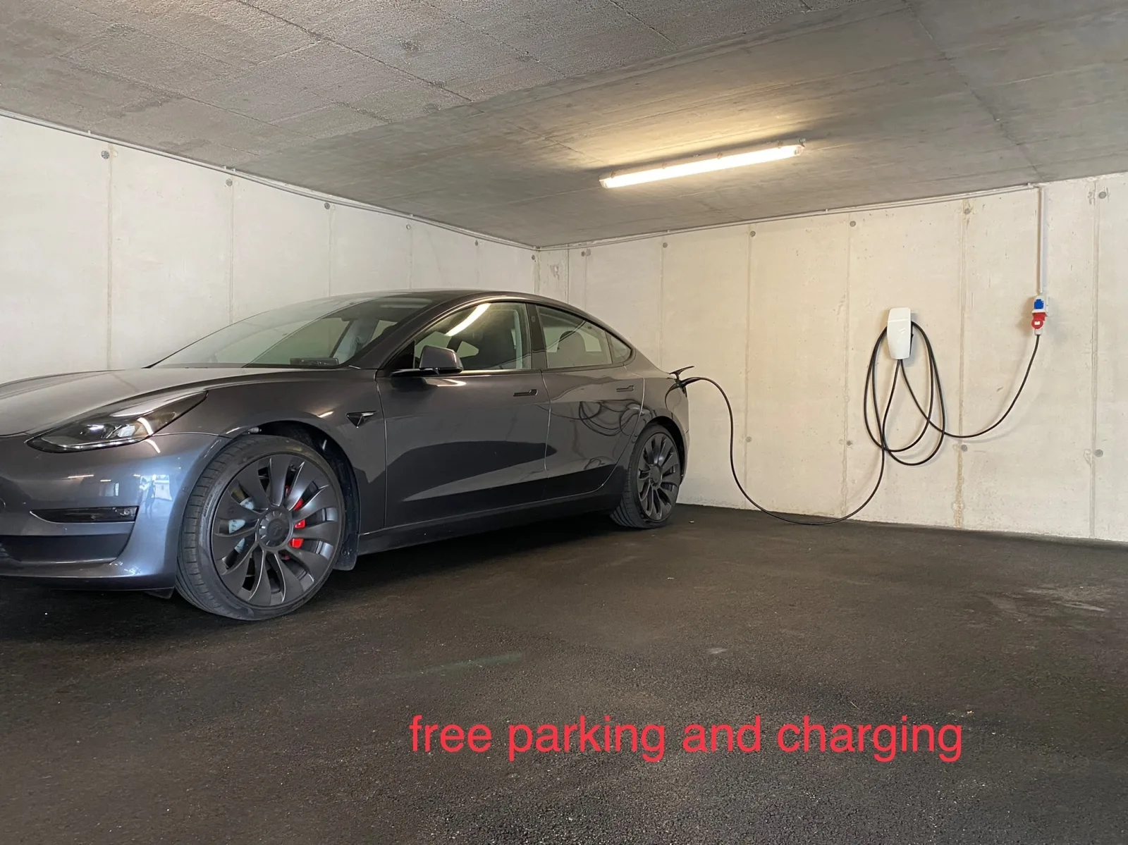 Exklusive Penthousewohnung mit Tesla-Wallbox in Innsbruck