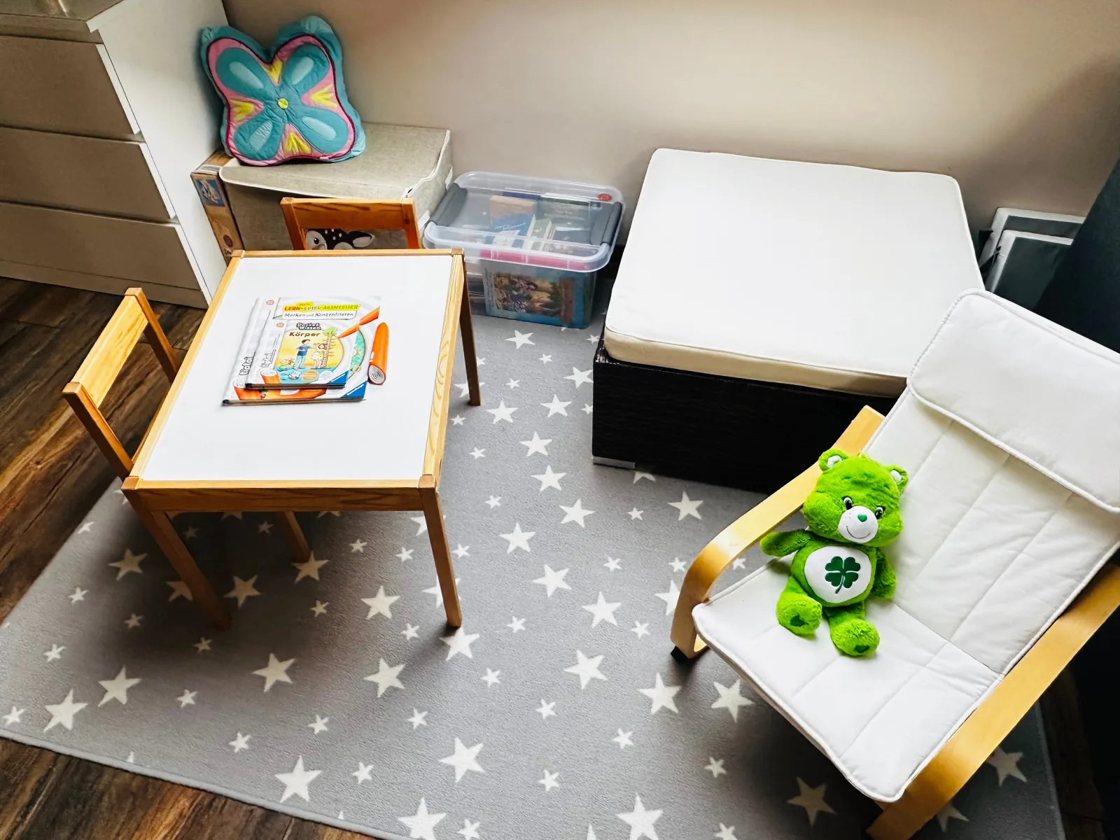 Ferienwohnung Am Waldesrand - Garten, Terrasse, Grill, Luftkühler, Massagesessel, Kinderspielecke, Spielekonsole