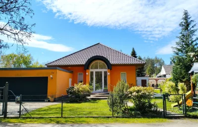 Ferienwohnung Am Waldesrand - Garten, Terrasse, Grill, Luftkühler, Massagesessel, Kinderspielecke, Spielekonsole