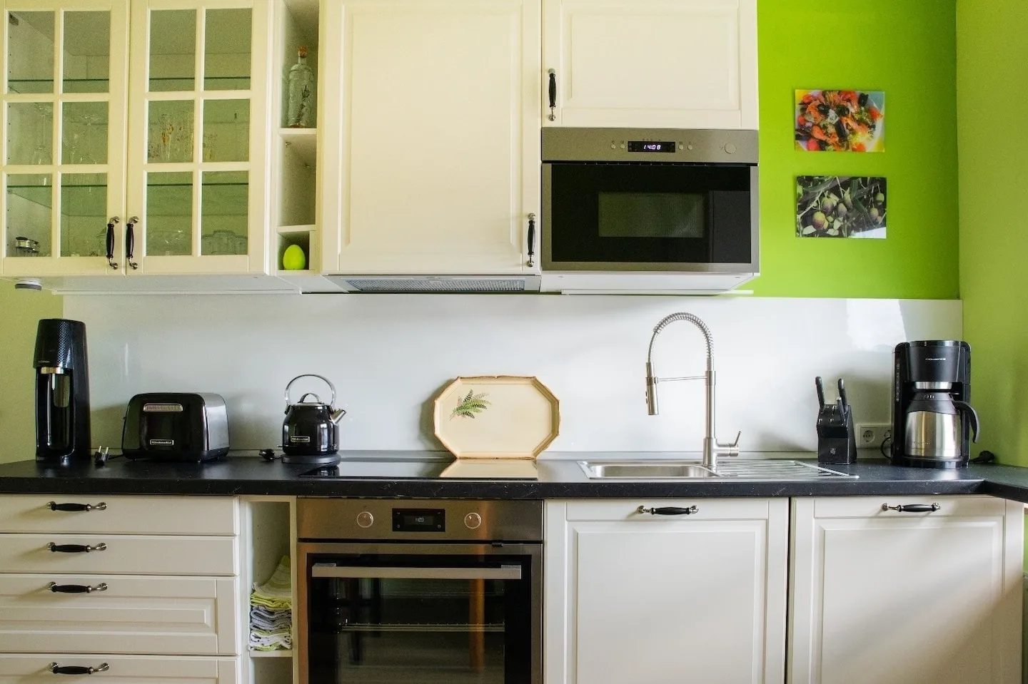 farbenfrohe Ferienwohnung